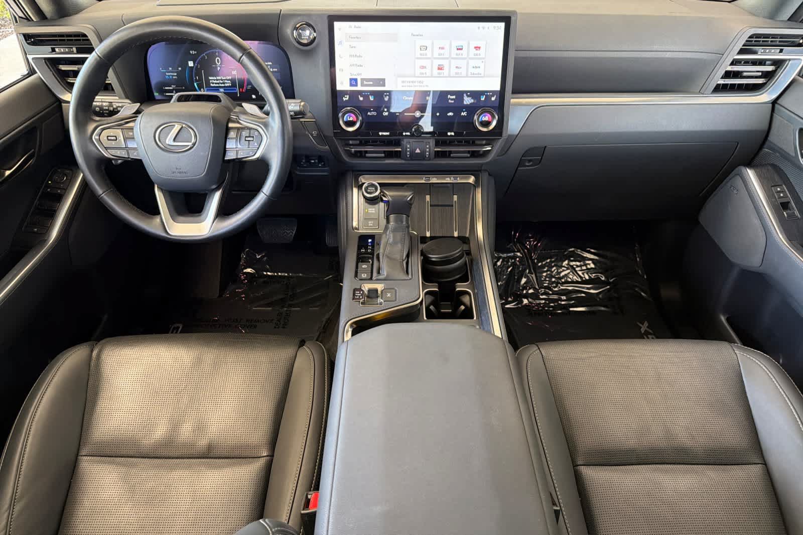Certified 2024 Lexus GX 550 w/ Accessory Package (Z1) AWD/4WD image 3