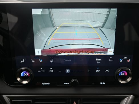 Used 2023 Lexus RX 350h w/ Accessory Package (2T) AWD/4WD image 17