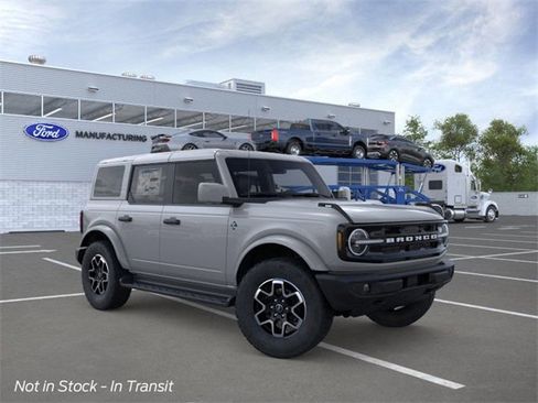 New 2026 Ford Bronco Outer Banks image 7