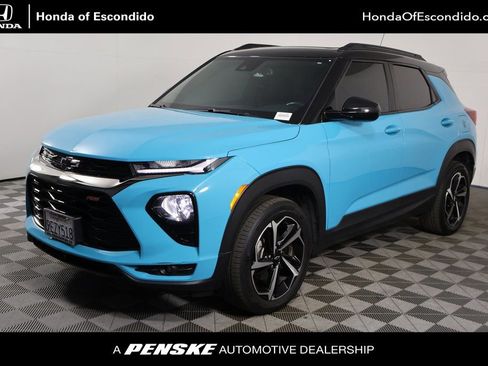 Used 2021 Chevrolet TrailBlazer RS w/ Sun and Liftgate Package image 1