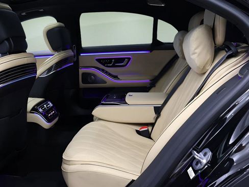 Used 2025 Mercedes-Benz S 63 AMG S image 13