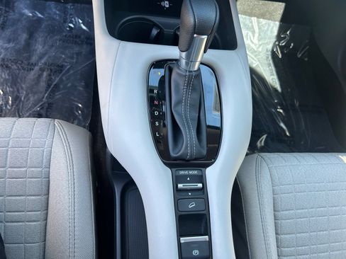 Certified 2026 Honda HR-V LX image 27
