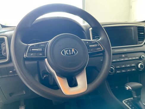 Used 2021 Kia Sportage LX AWD/4WD image 14