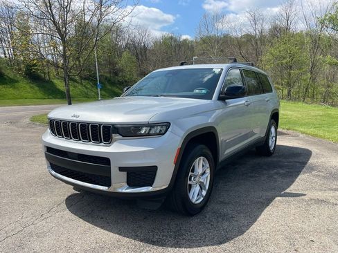 Used 2023 Jeep Grand Cherokee L Laredo AWD/4WD image 7