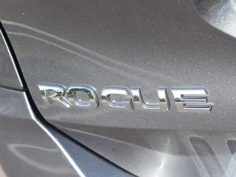 Used 2018 Nissan Rogue S FWD image 14