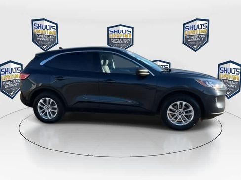 Used 2022 Ford Escape SE image 9