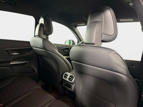 Used 2025 Mercedes-Benz GLC 300 4MATIC w/ AMG Line image 30