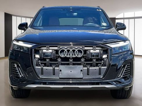 Used 2026 Audi Q7 2.0T Premium w/ Convenience Plus Package AWD/4WD image 2