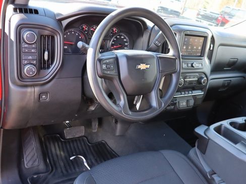 Used 2021 Chevrolet Silverado 1500 Custom image 5