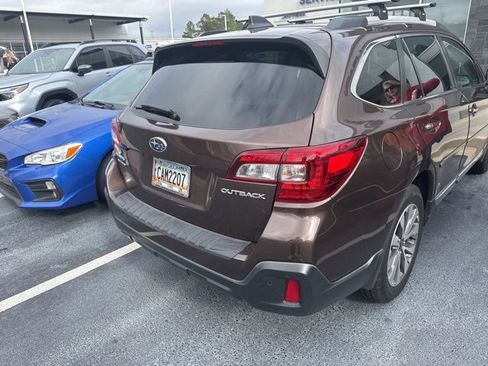 Used 2019 Subaru Outback 2.5i Touring w/ Popular Package #3A image 8