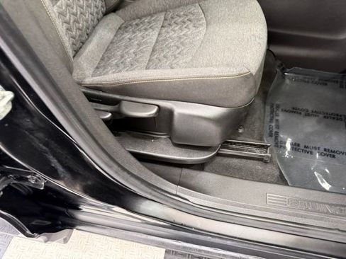 Used 2024 Chevrolet Equinox LT AWD/4WD image 22