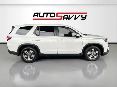 Used 2023 Honda Pilot EX-L image 8