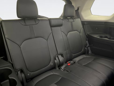 Used 2025 Honda Pilot EX-L image 20