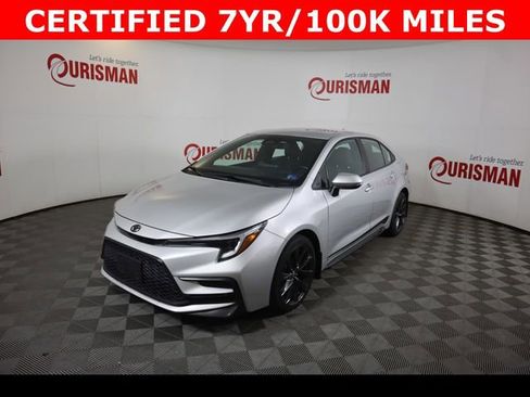 Used 2024 Toyota Corolla SE FWD image 3