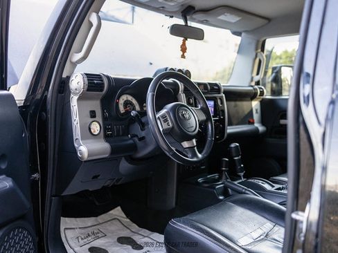 Used 2007 Toyota FJ Cruiser 4WD w/ TRD Special Edition image 60