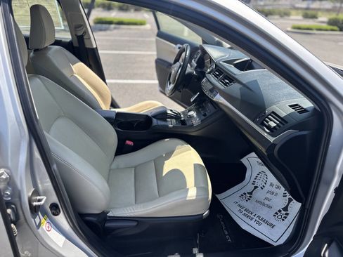Used 2012 Lexus CT 200h Premium w/ Premium Audio Pkg FWD image 23