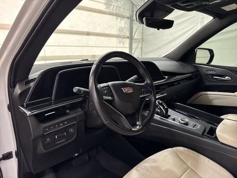 Used 2021 Cadillac Escalade Sport w/ LPO, ONYX Package AWD/4WD image 10