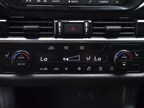 Used 2023 Nissan Pathfinder SV FWD image 15