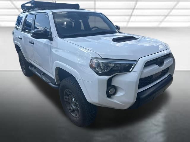 Used 2020 Toyota 4Runner Venture AWD/4WD image 1