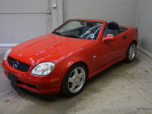 Used 1999 Mercedes-Benz SLK 230 image 2