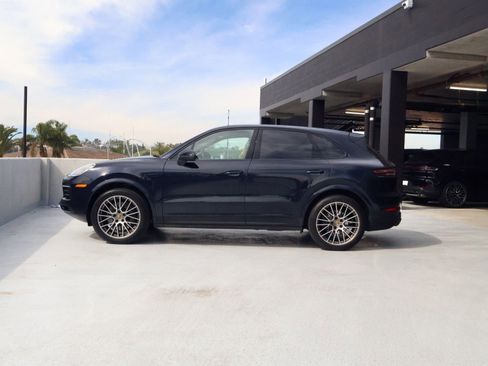 Certified 2023 Porsche Cayenne Platinum Edition w/ Premium Package Plus AWD/4WD image 2