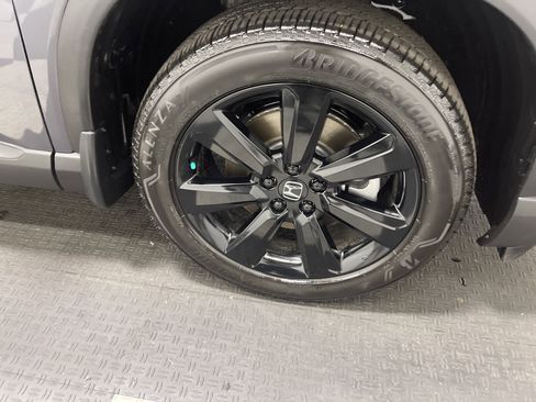 Used 2025 Honda Pilot Black Edition image 28