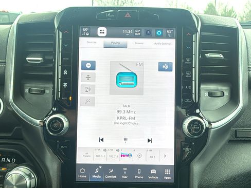 Used 2025 RAM 1500 Laramie image 26