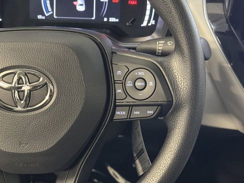 Used 2026 Toyota Corolla LE w/ LE Premium Package FWD image 30