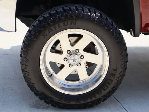Used 2017 GMC Sierra 1500 SLT AWD/4WD image 34