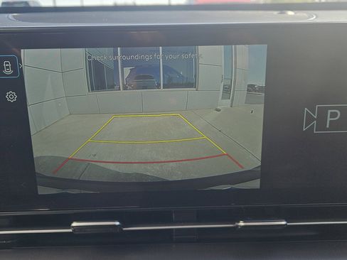 Used 2025 Hyundai Kona SEL FWD image 13