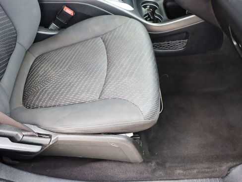 Used 2018 Dodge Journey SE w/ Popular Equipment Group FWD image 25