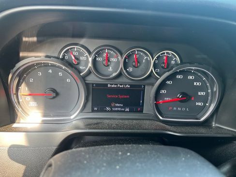 Used 2021 Chevrolet Silverado 1500 LT Trail Boss w/ Bed Protection Package AWD/4WD image 7