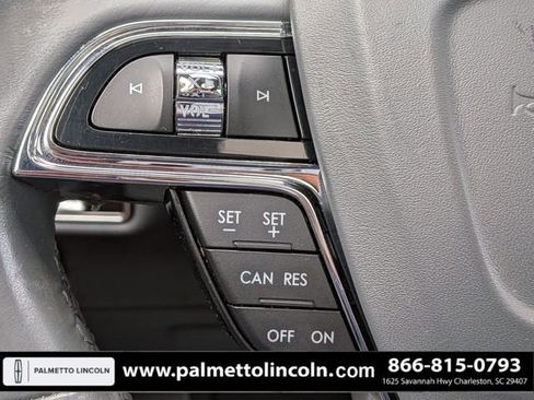 Used 2023 Lincoln Nautilus Reserve FWD image 27
