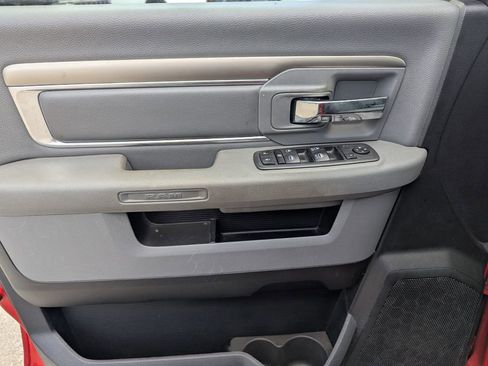 Used 2020 RAM 1500 Classic SLT image 23