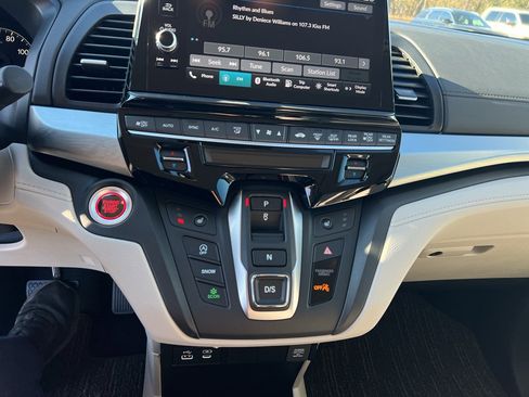 Certified 2026 Honda Odyssey EX-L image 18
