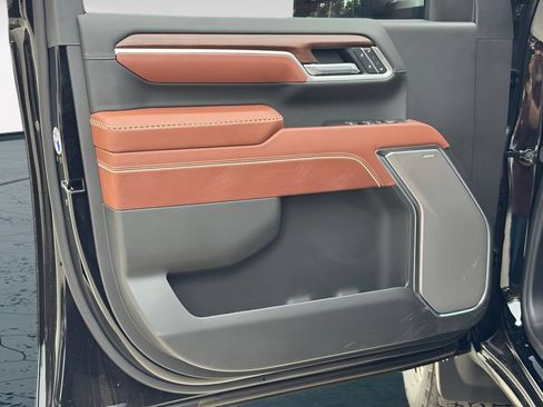 New 2026 GMC Sierra 2500 Denali Ultimate AWD/4WD image 12
