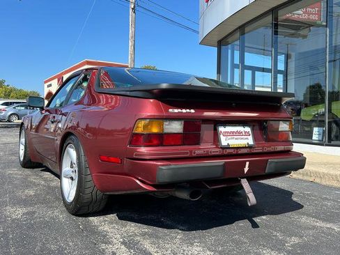 Used 1986 Porsche 944 Turbo image 8