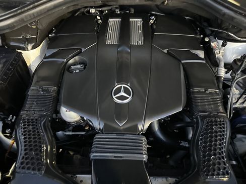 Certified 2019 Mercedes-Benz GLS 450 450 4MATIC image 35