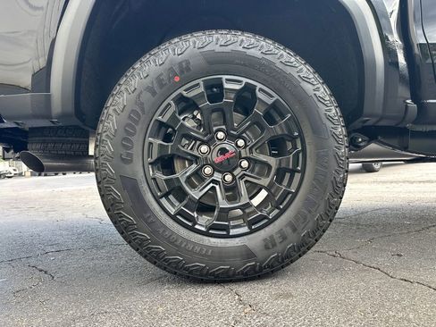 New 2026 GMC Canyon Elevation w/ Convenience Package RWD image 18