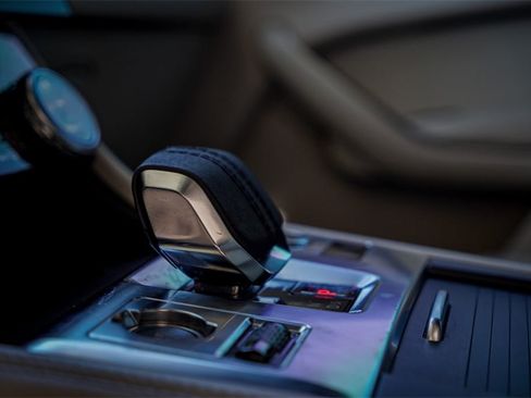 Used 2022 Jaguar F-PACE S image 14