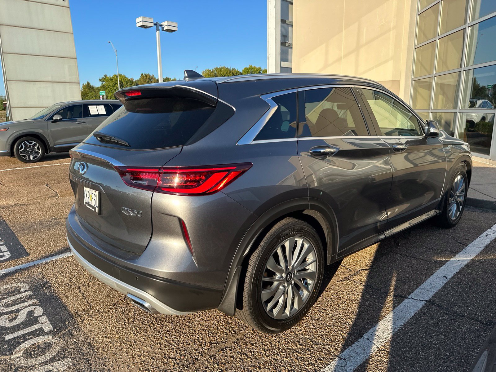 Certified 2023 INFINITI QX50 Luxe w/ Cargo Package AWD/4WD image 5