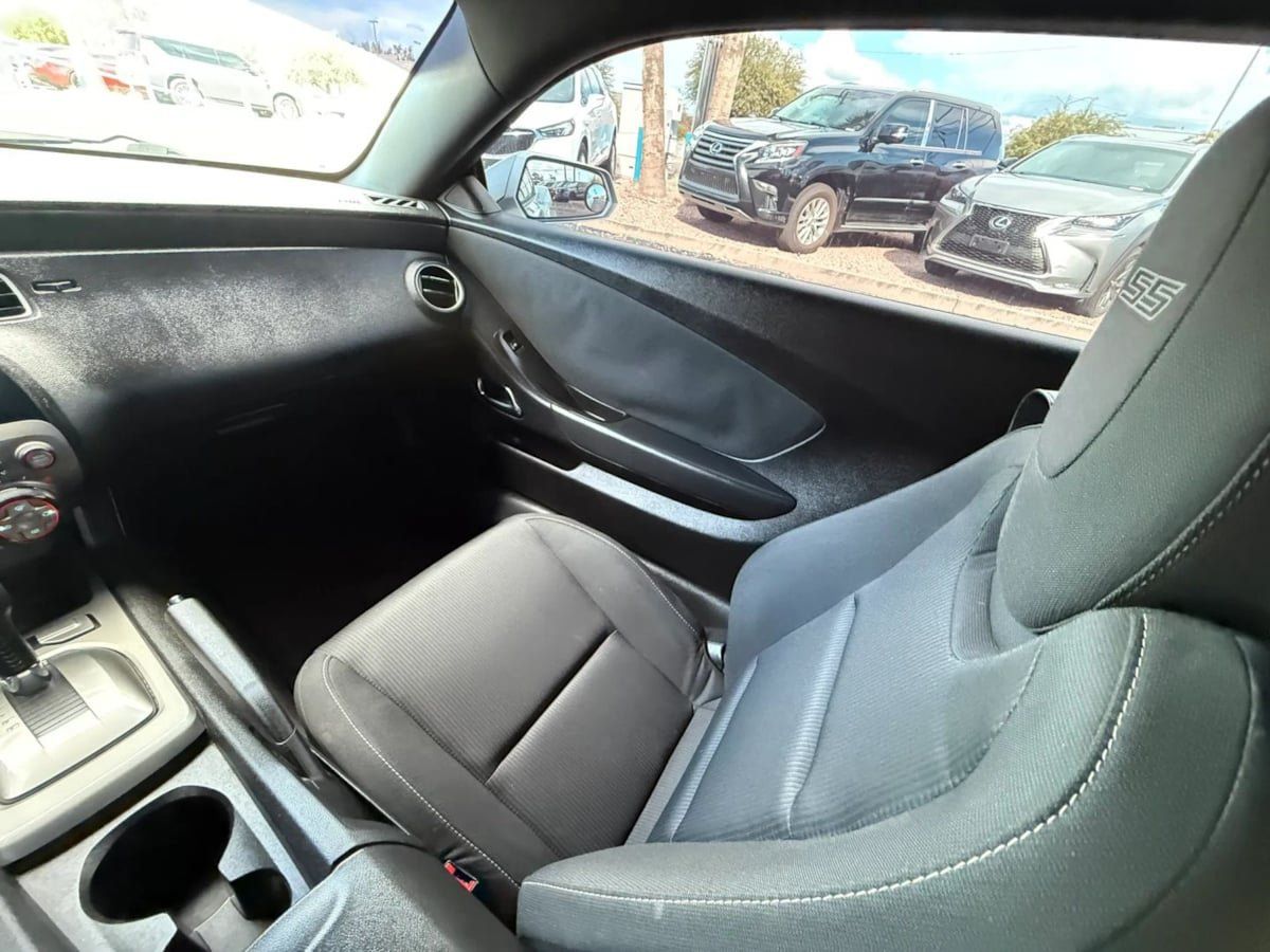 Used 2011 Chevrolet Camaro SS RWD image 41