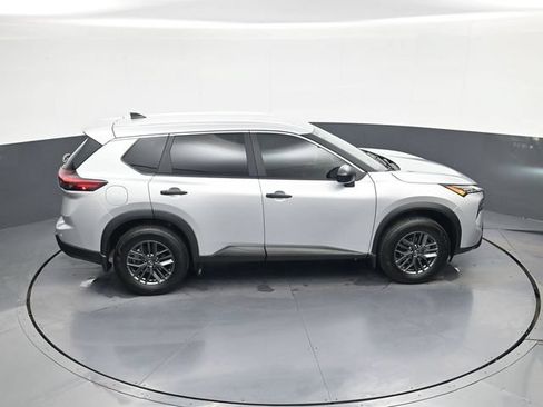 Certified 2025 Nissan Rogue S FWD image 30