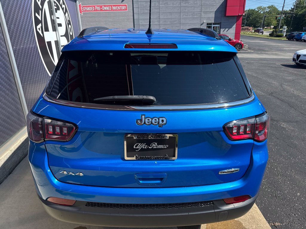Used 2022 Jeep Compass Latitude AWD/4WD image 11