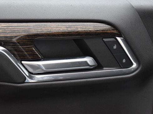 Used 2024 GMC Sierra 1500 Elevation image 10