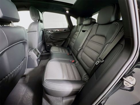 New 2026 Porsche Macan Turbo image 24