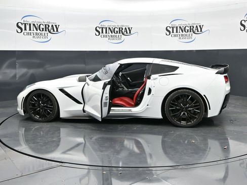 Used 2015 Chevrolet Corvette Stingray Coupe RWD image 37