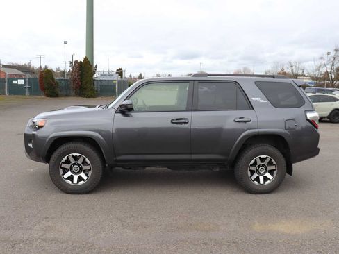 Certified 2023 Toyota 4Runner TRD Off-Road image 8