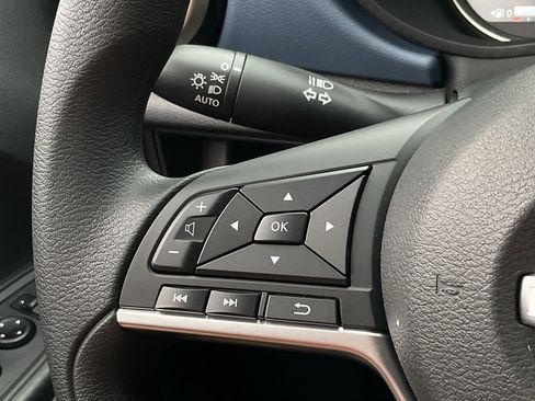 New 2025 Nissan Versa SV w/ Trunk Package image 20