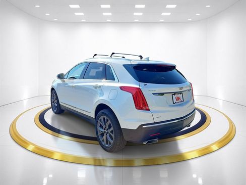 Used 2019 Cadillac XT5 Premium Luxury w/ LPO, Black Ice Package AWD/4WD image 7